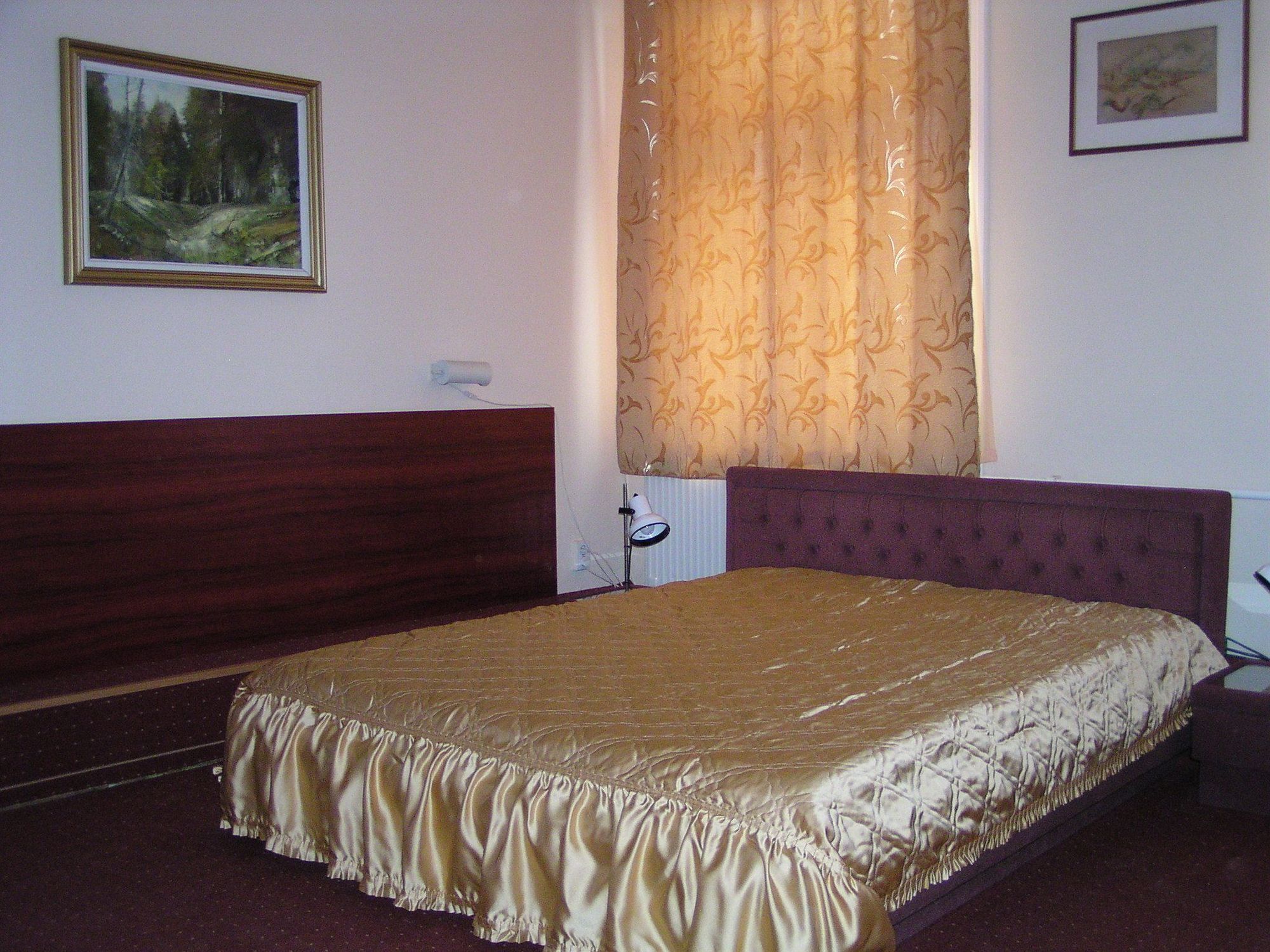 Eitans Guesthouse Budapest Bagian luar foto
