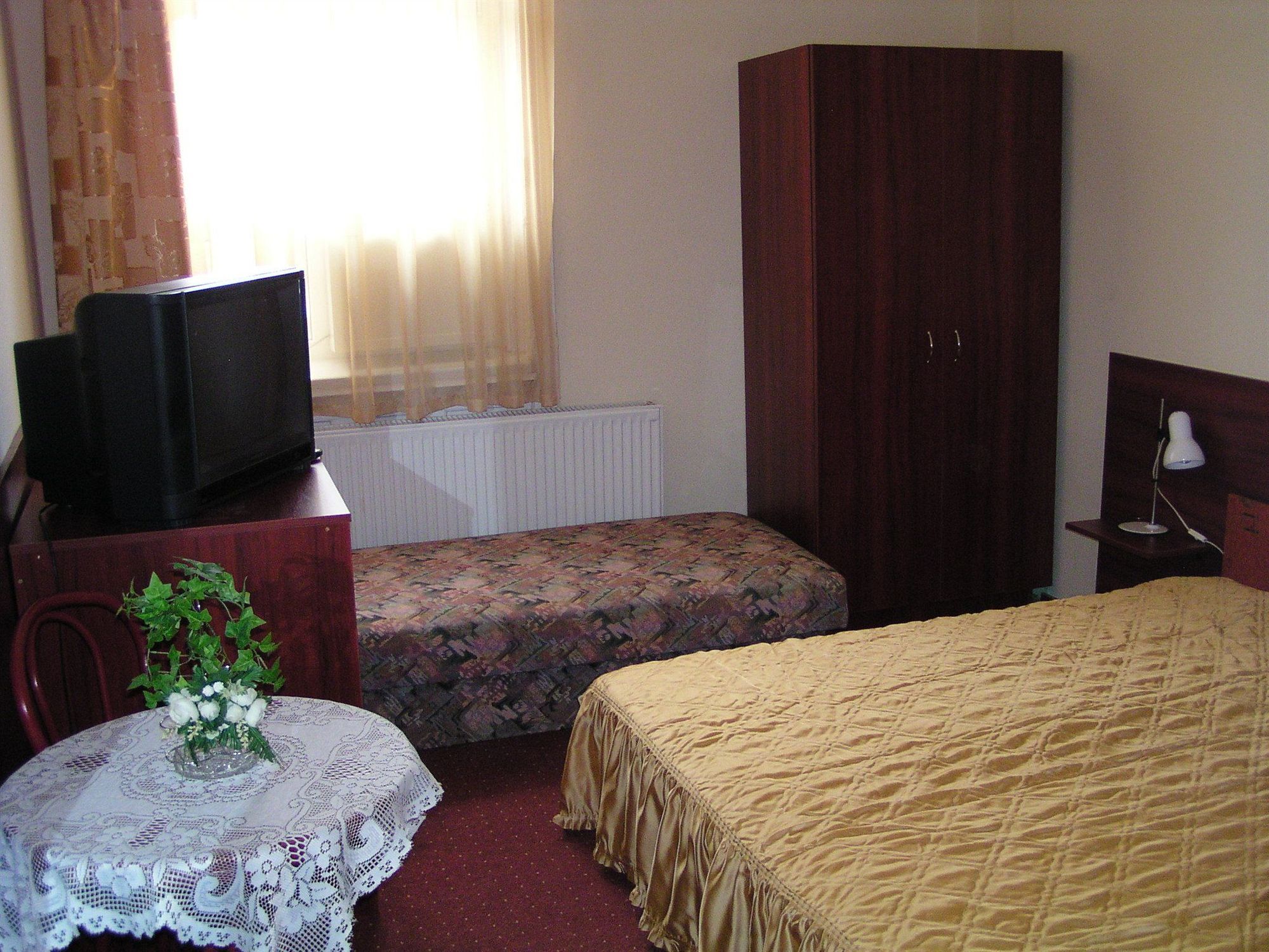Eitans Guesthouse Budapest Bagian luar foto