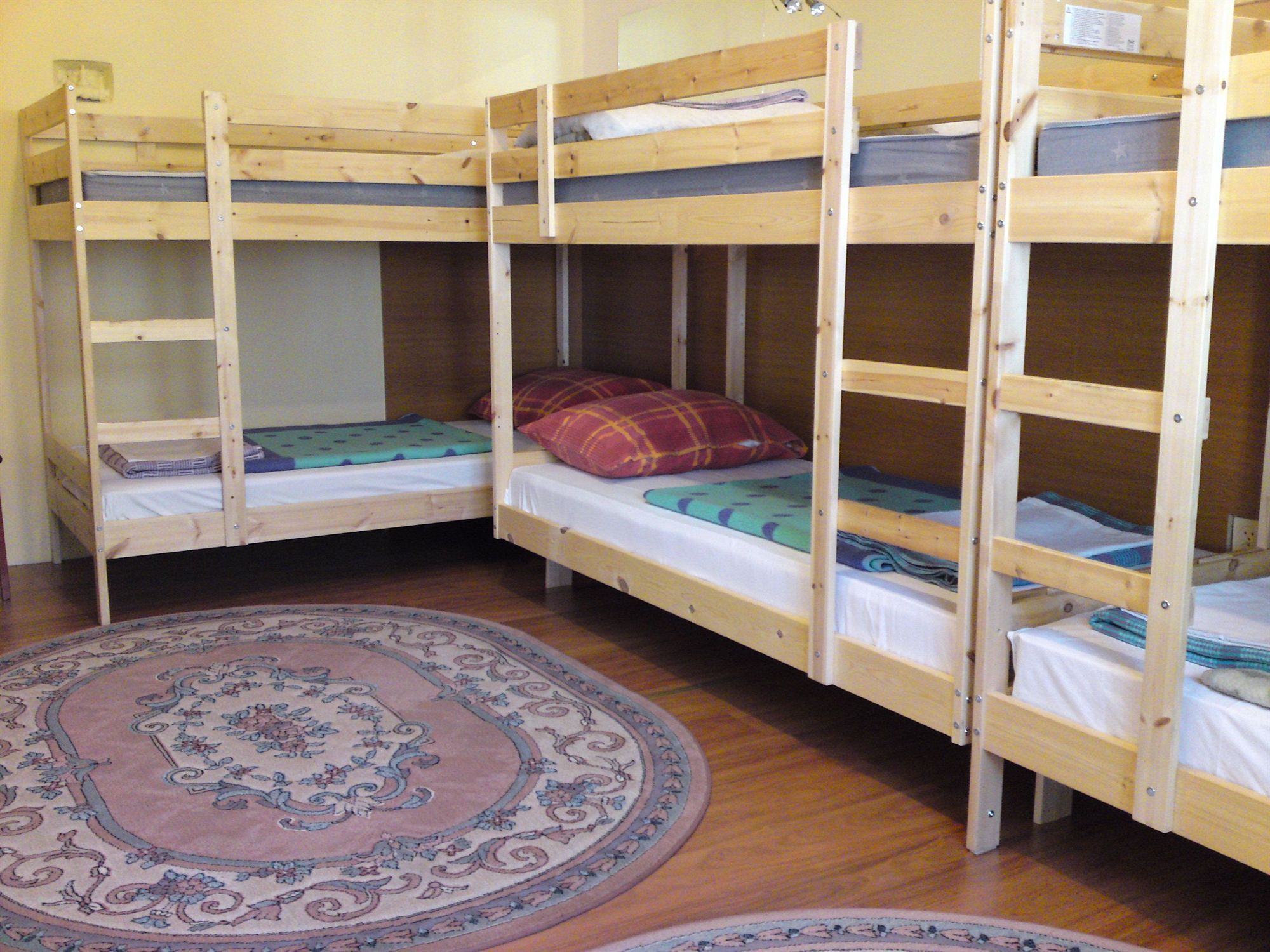 Eitans Guesthouse Budapest Bagian luar foto